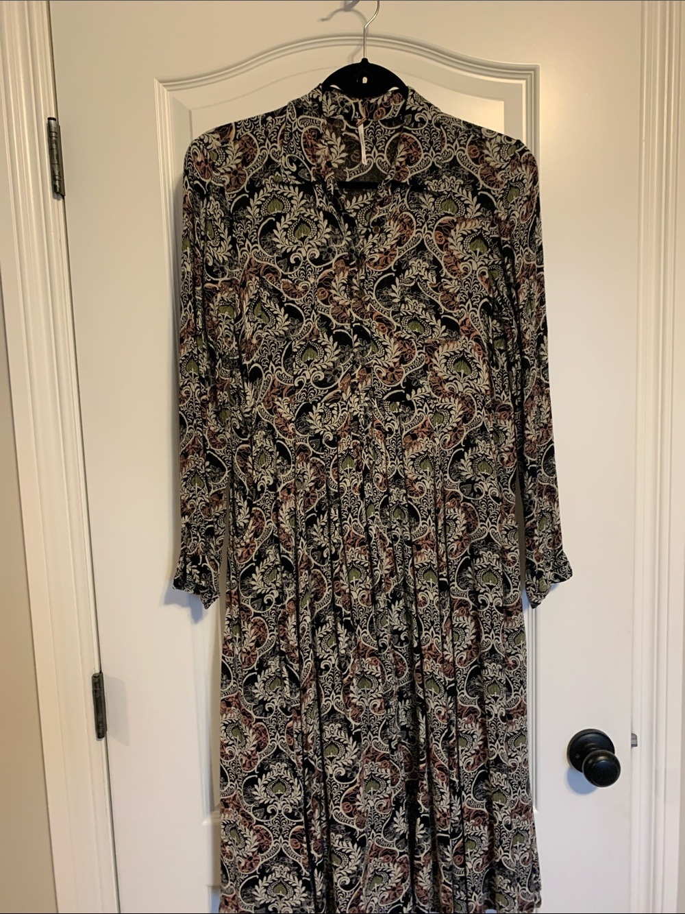 Free People Black Paisley Long Sleeve Midi Dress. The perfect fall dress.
